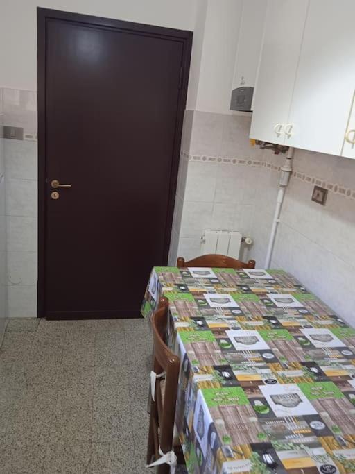 La Casa Di Lucia Appartamento Novara Esterno foto